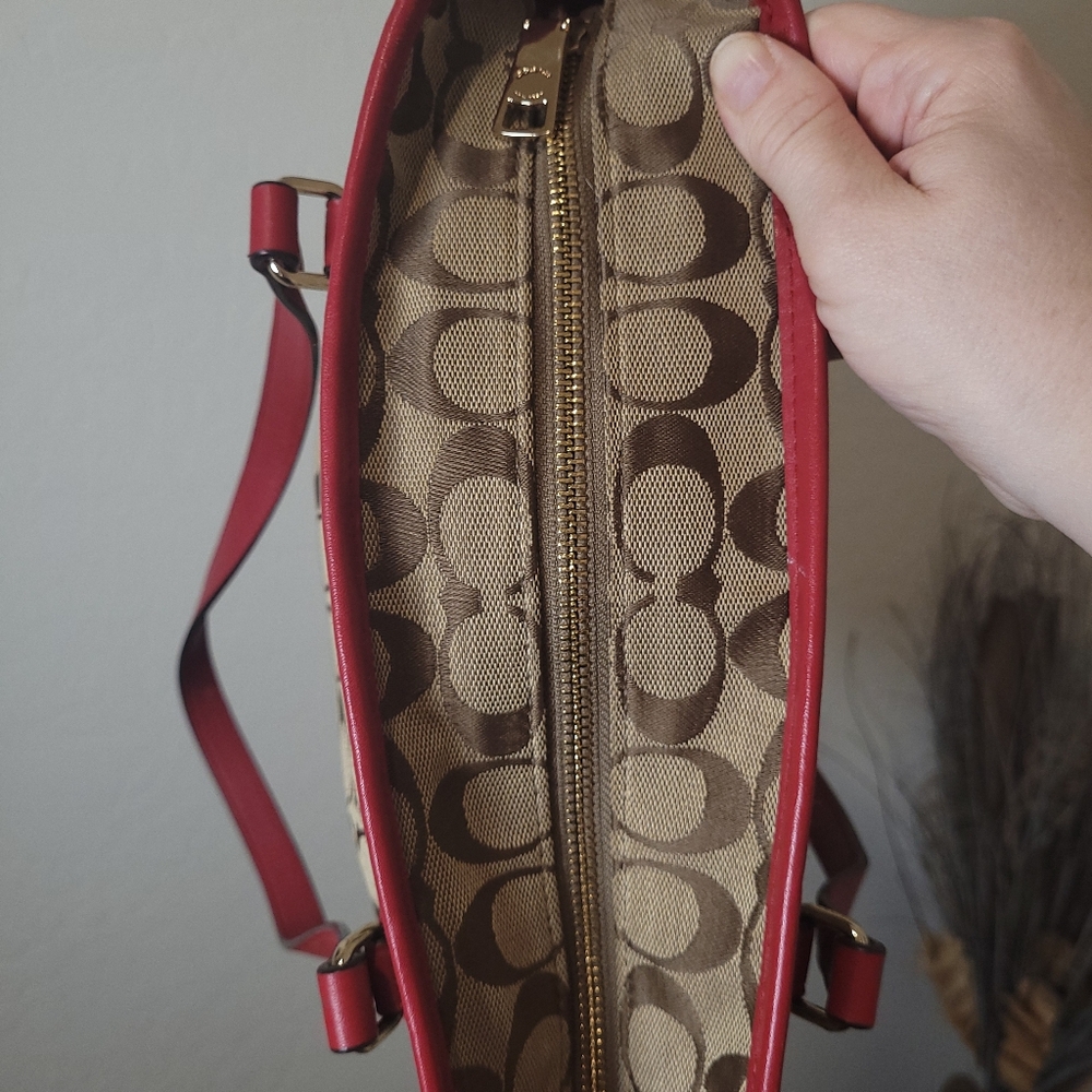 Authentic Coach Khaki/Cardinal Signature Zip Top Tote Bag - Pre Loved - Picture 10 of 11